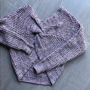 LIKE NEW Melrose & Market Twist Sweater